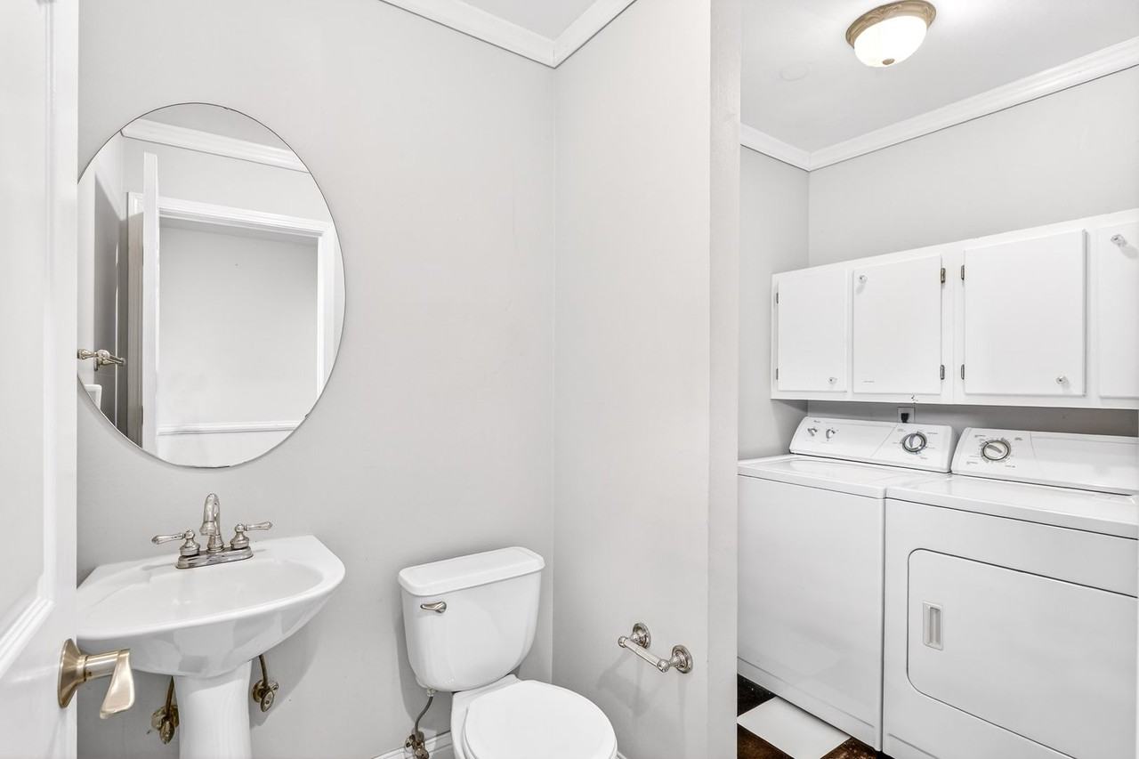 7149 Sw Sagert St #102 - Photo 3 of 24