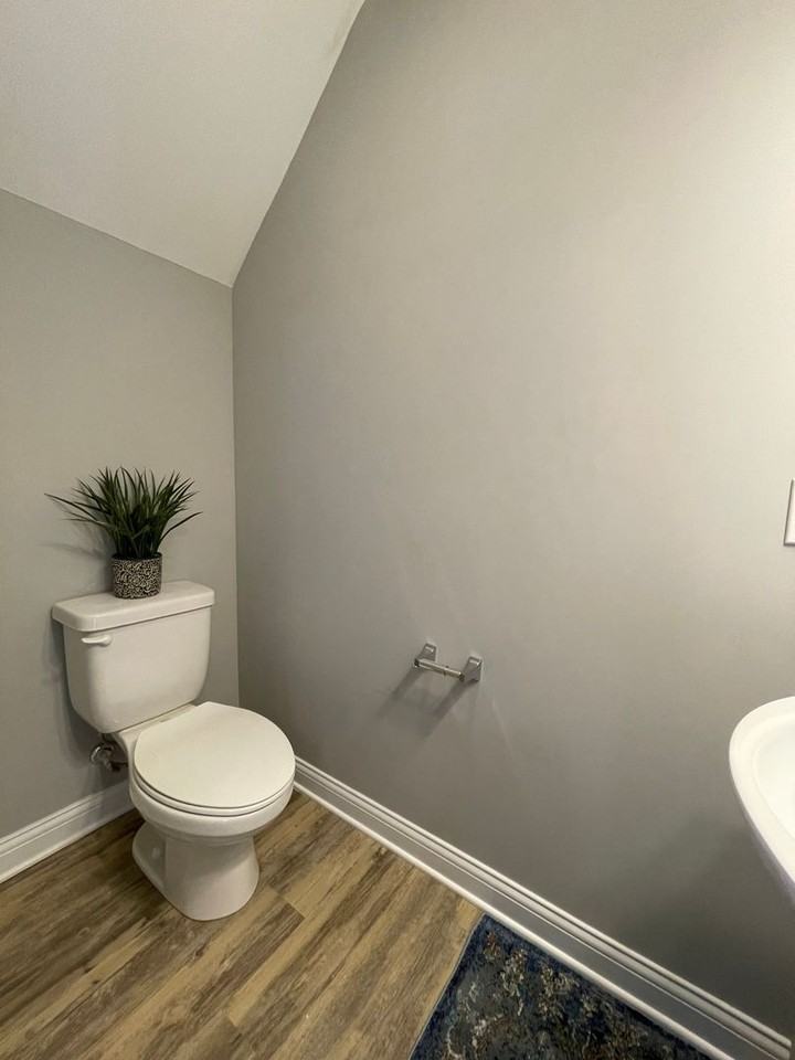 121 Bellbrook Lane - Photo 3 of 7