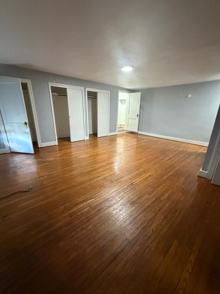 835 E Prospect St - Photo 3 of 11