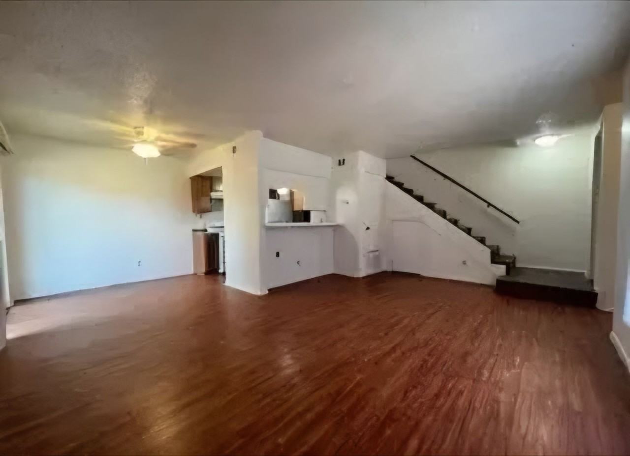 1103 Marlton St - Photo 2 of 12