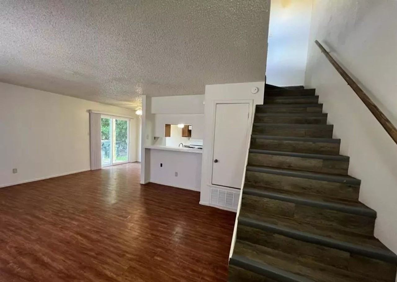 1103 Marlton St - Photo 3 of 12