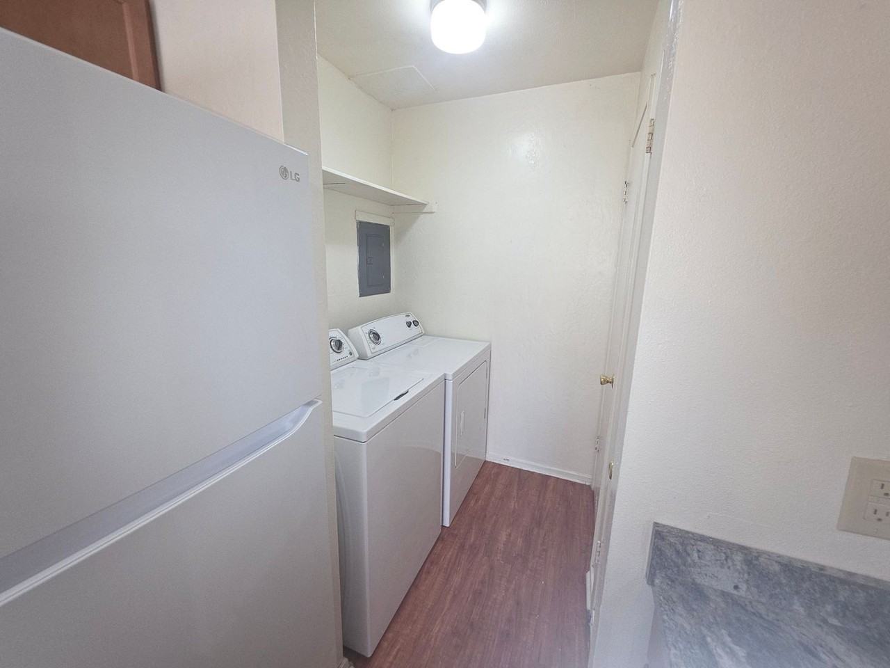 1103 Marlton St - Photo 6 of 12