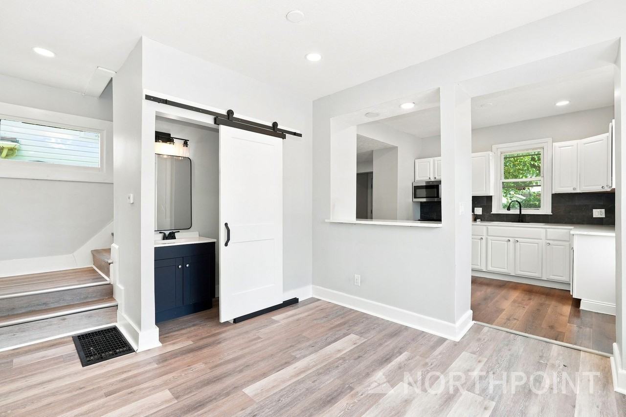 578 Stewart Ave - Photo 4 of 15