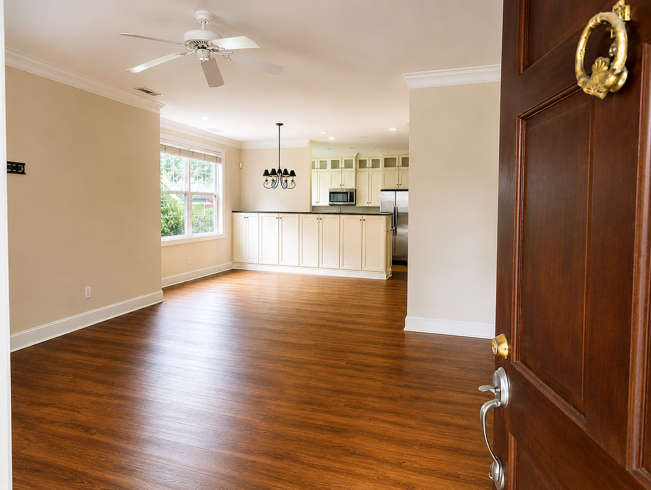 2678 Broad St - Photo 3 of 11