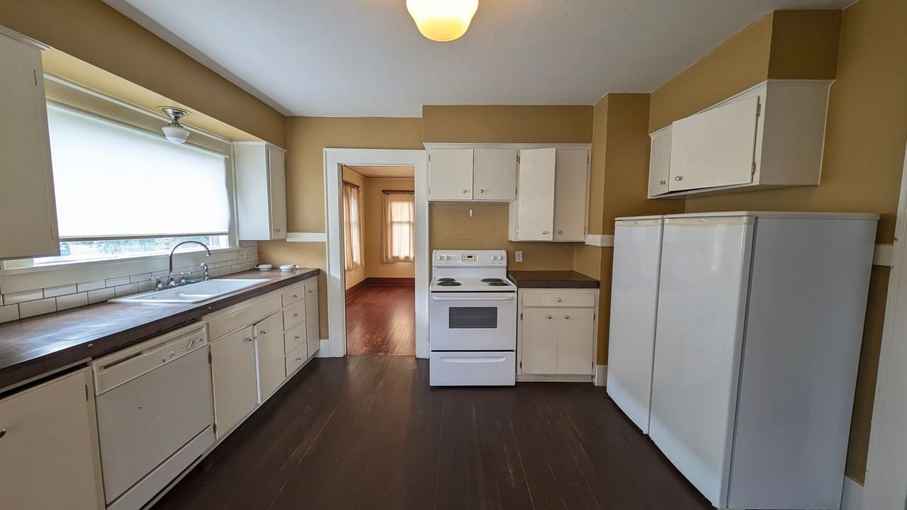 2021 Lombard Ave - Photo 5 of 20