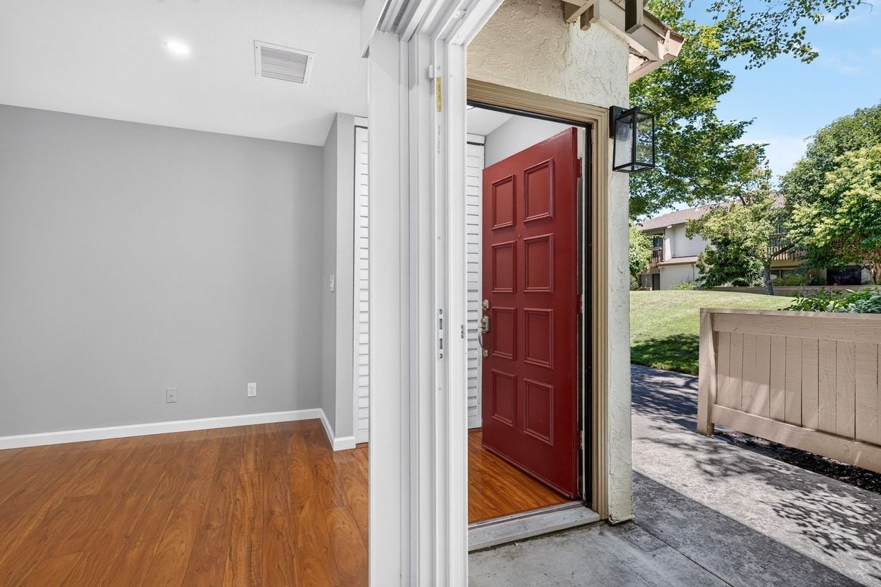 1935 Olmo Way - Photo 2 of 42