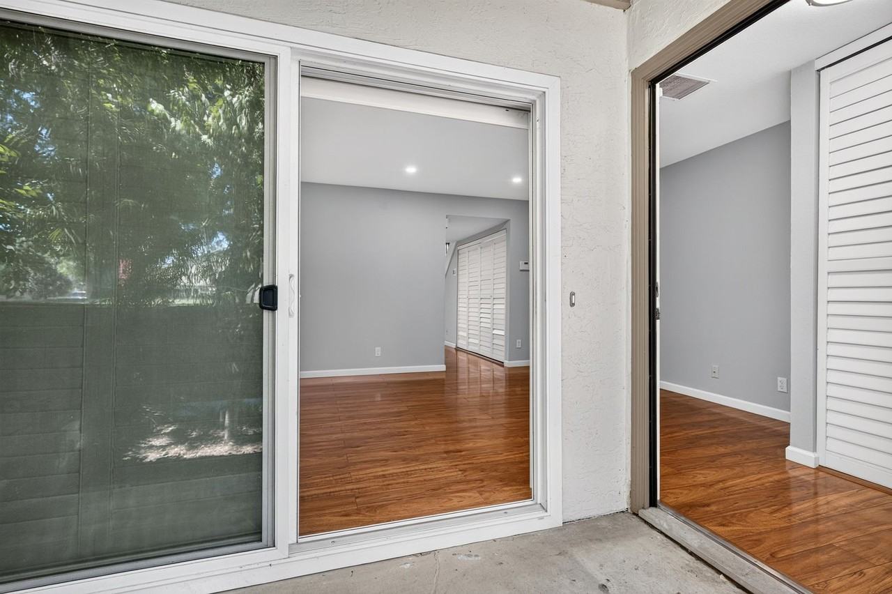 1935 Olmo Way - Photo 3 of 42