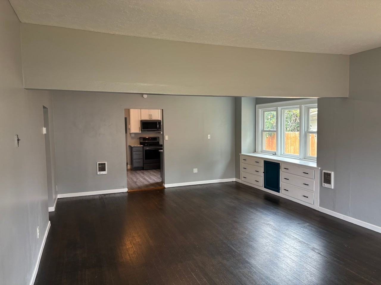 2824 Aberdeen Ave - Photo 6 of 40