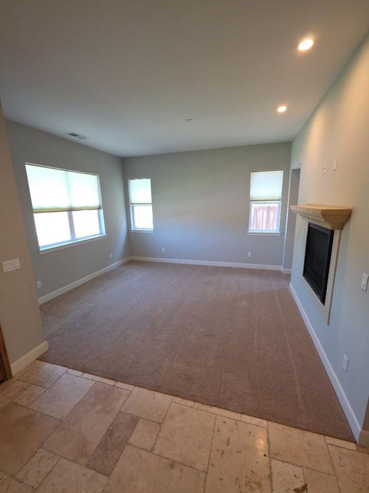 245 Katie Ct - Photo 3 of 28