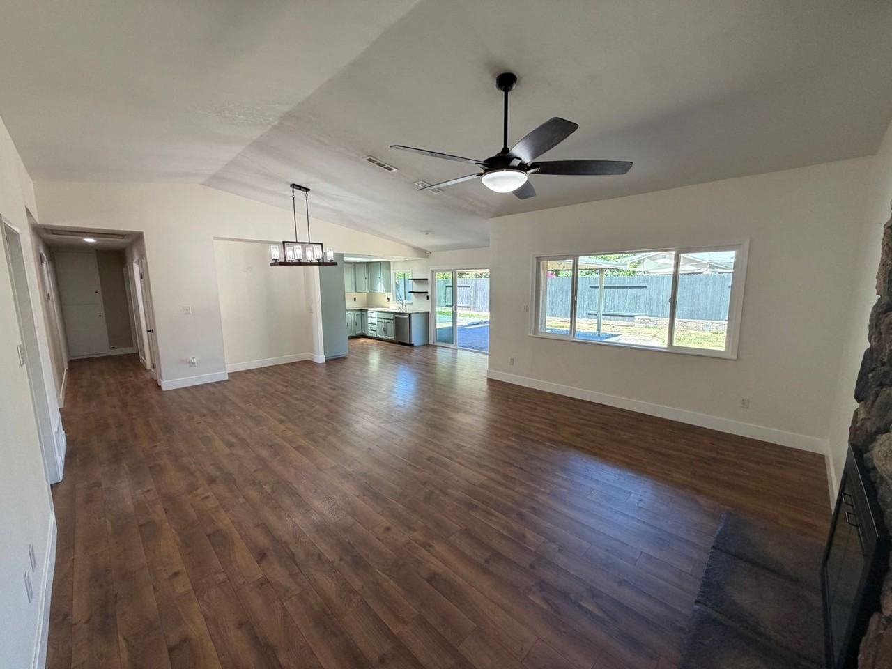 9663 Elmira Cir - Photo 7 of 32