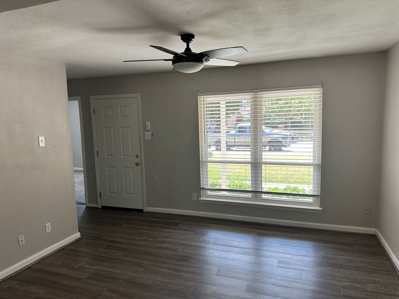 3018 Gardenia Dr - Photo 5 of 15