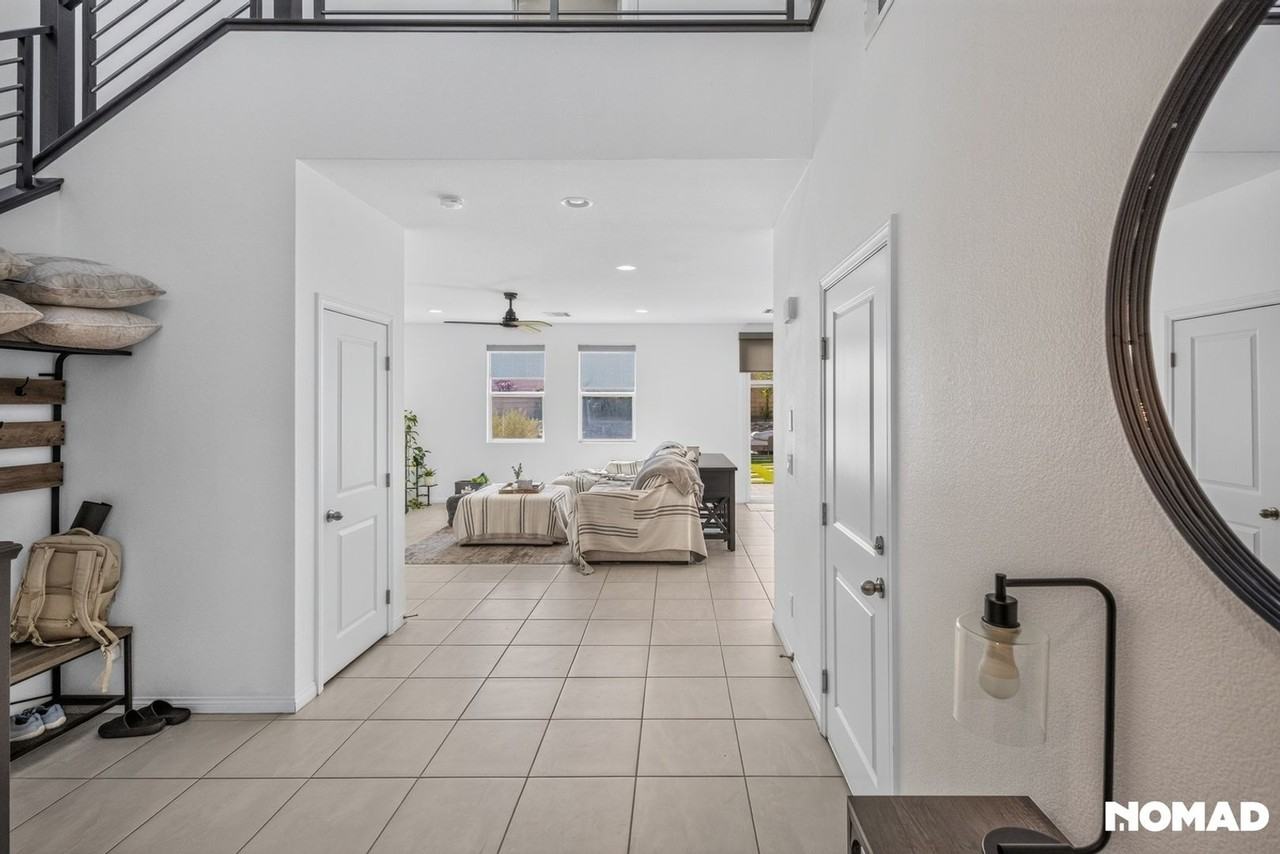 1074 Page Park Ln - Photo 4 of 31