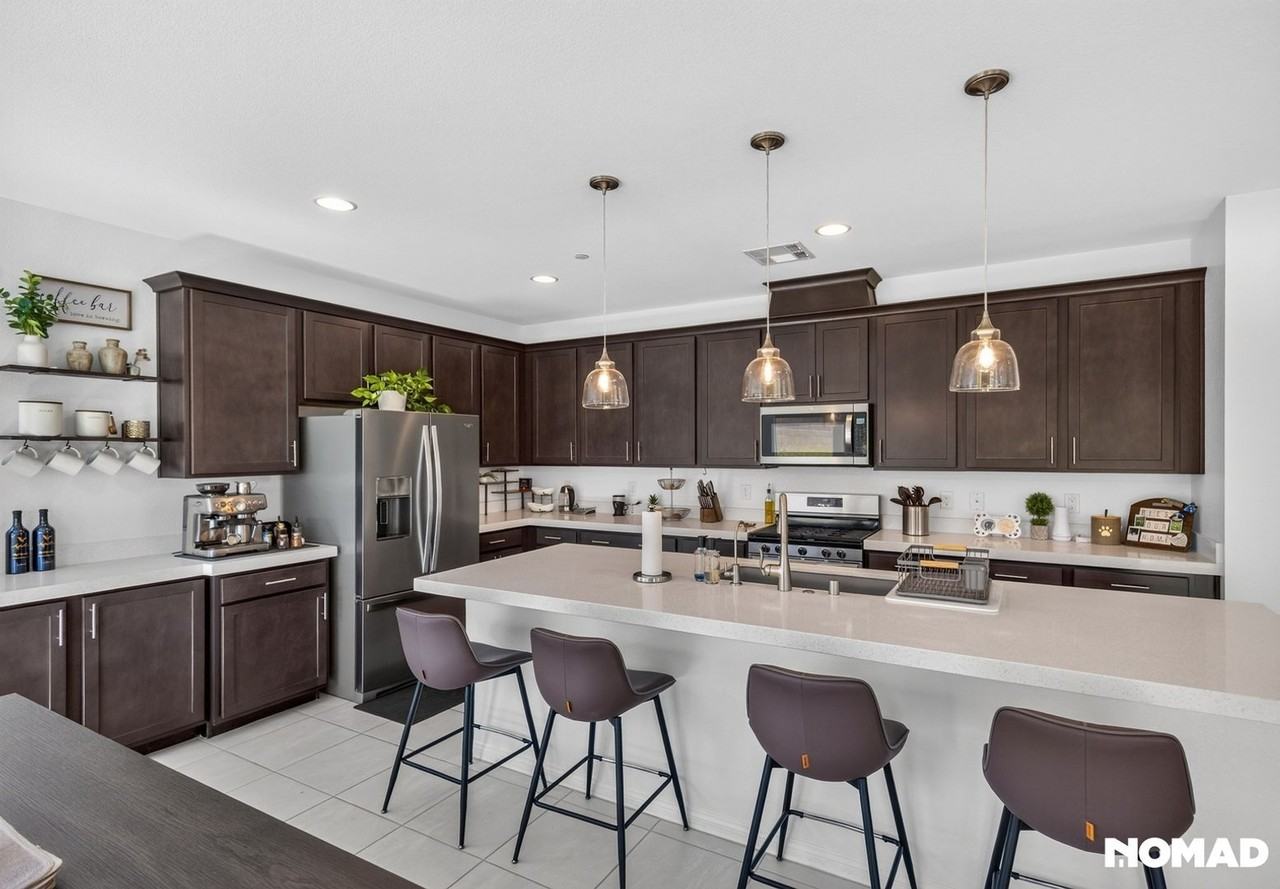 1074 Page Park Ln - Photo 6 of 31