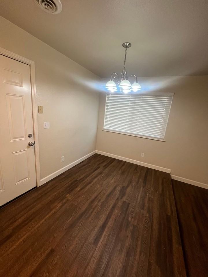 1905 Silvaire Dr - Photo 3 of 10