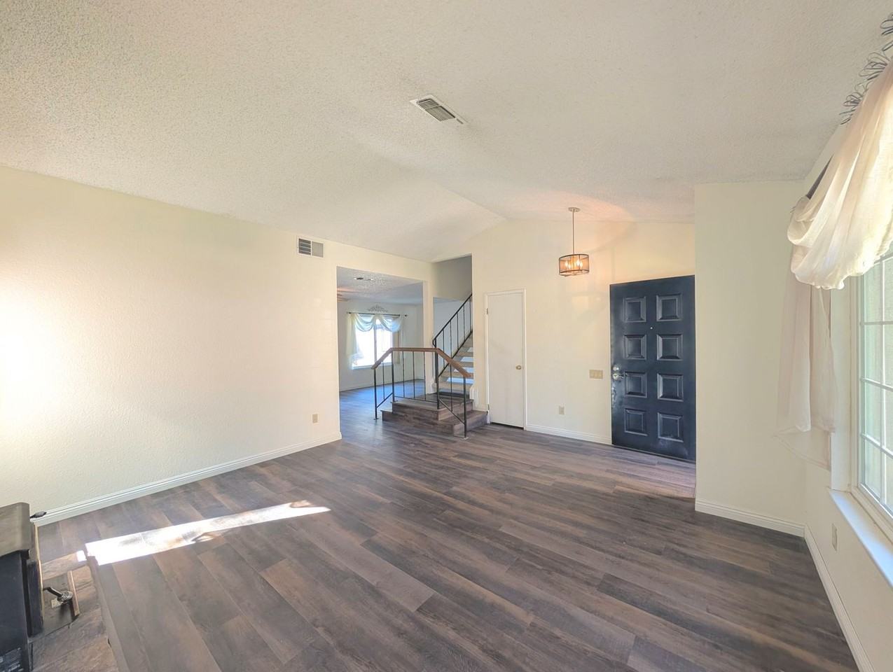 10988 Mira River Ct - Photo 5 of 35