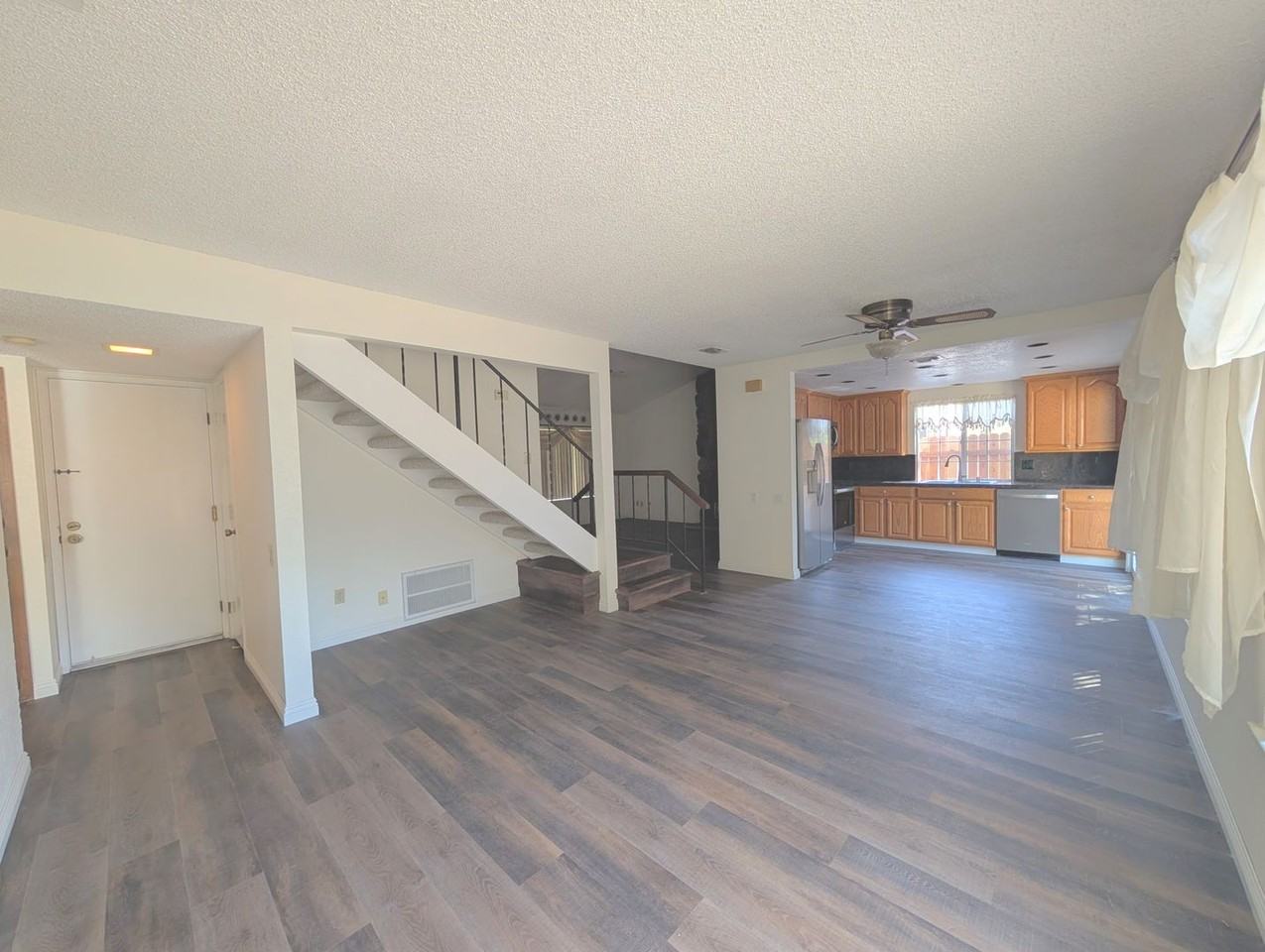 10988 Mira River Ct - Photo 6 of 35