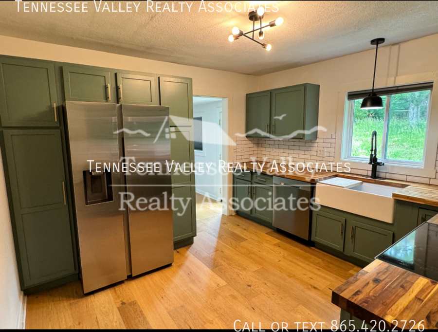 3919 Beverly Pl - Photo 5 of 17