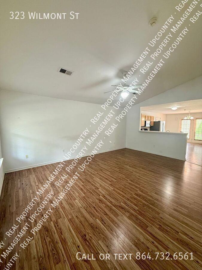 323 Wilmont St - Photo 2 of 15