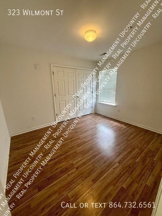 323 Wilmont St - Photo 7 of 15