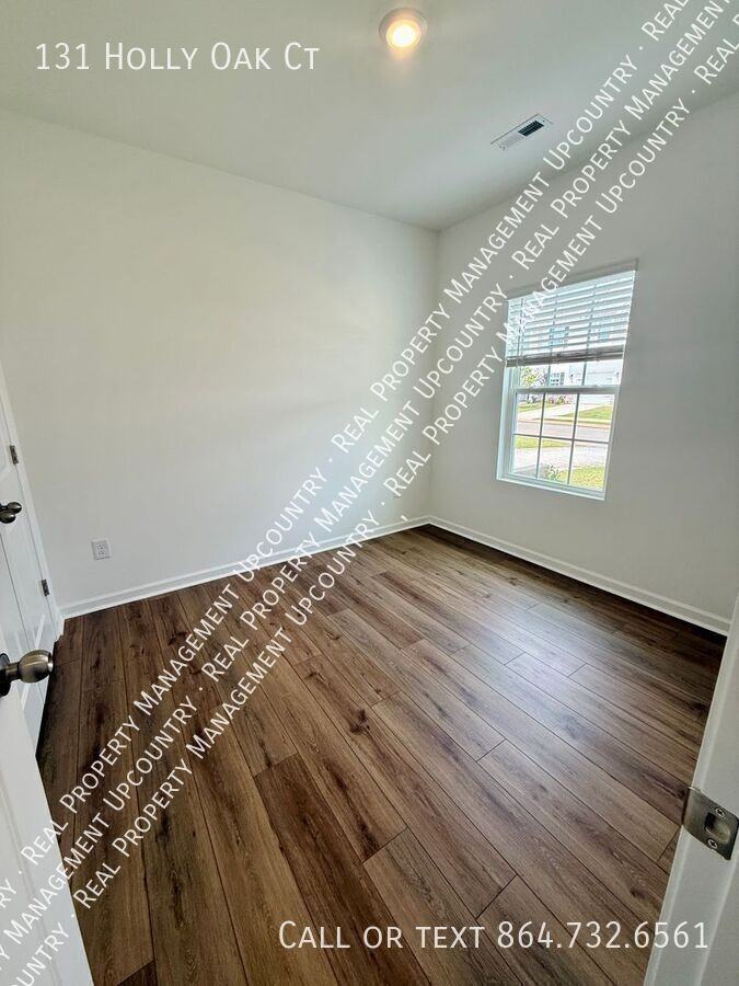 131 Holly Oak Ct - Photo 3 of 28