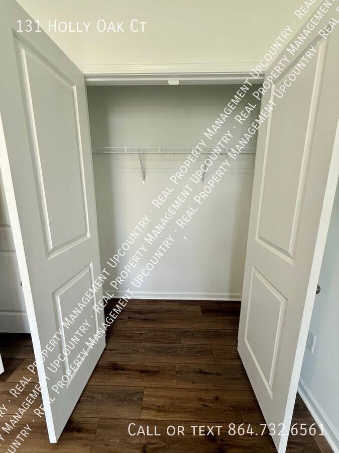 131 Holly Oak Ct - Photo 4 of 28