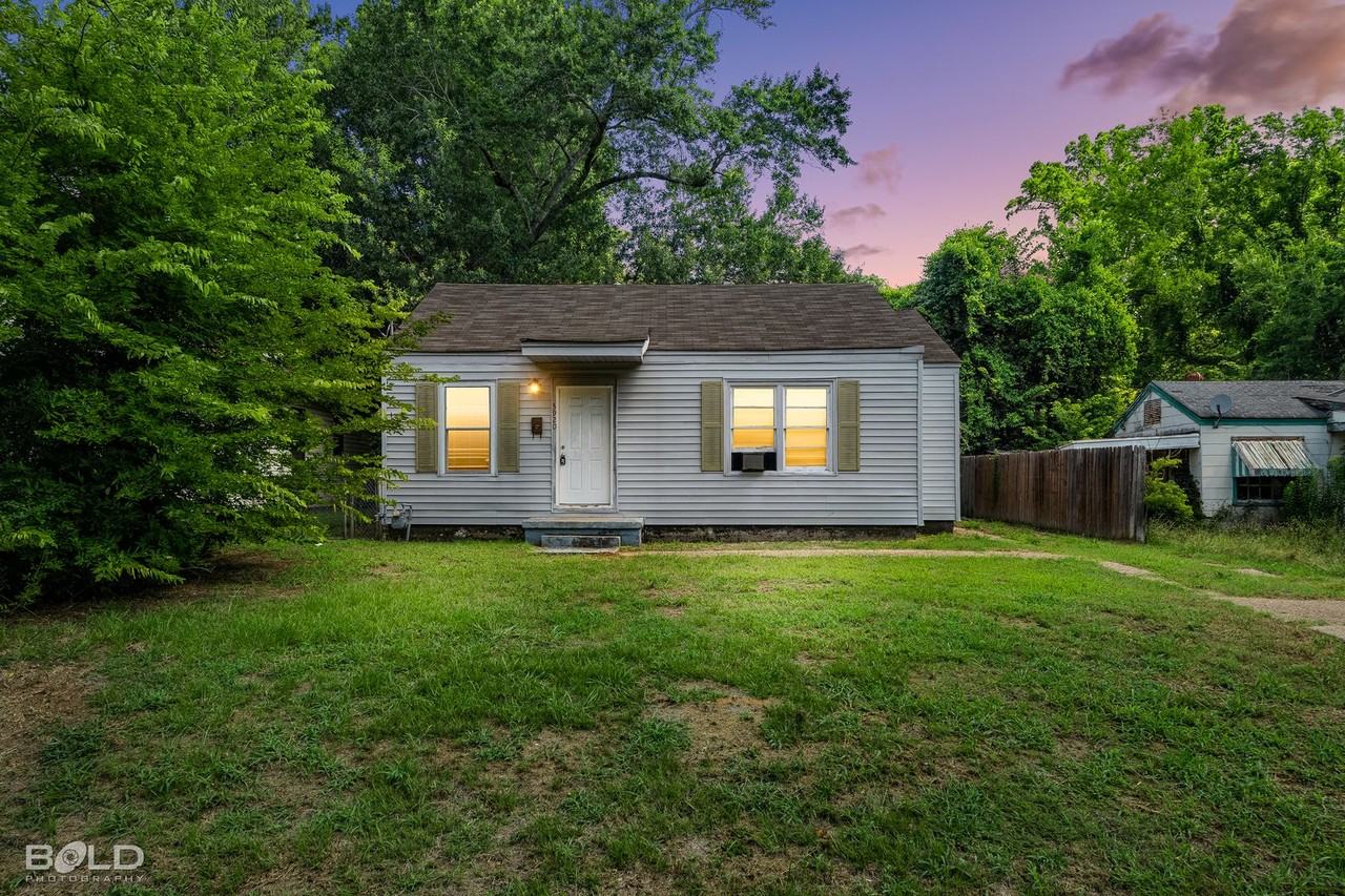 3920 Huston St - Photo 3 of 24