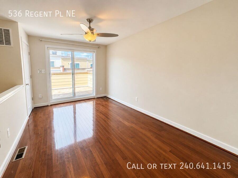 536 Regent Pl Ne - Photo 3 of 19