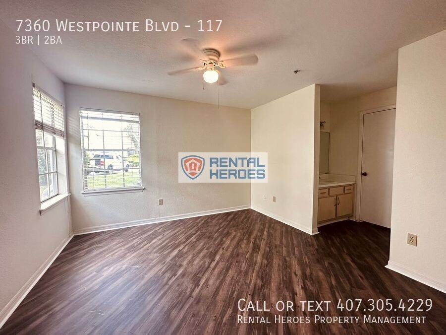 7360 Westpointe Blvd #117 - Photo 7 of 9