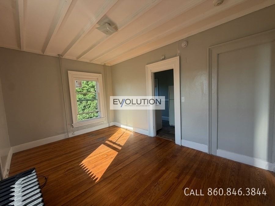 216 E Main St #7 - Photo 4 of 8