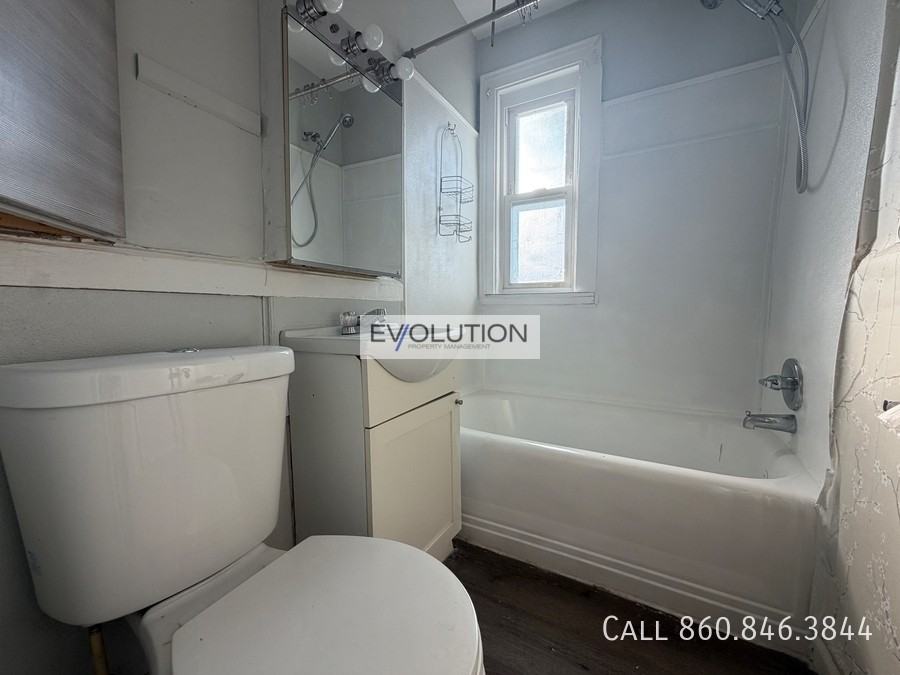 216 E Main St #7 - Photo 7 of 8