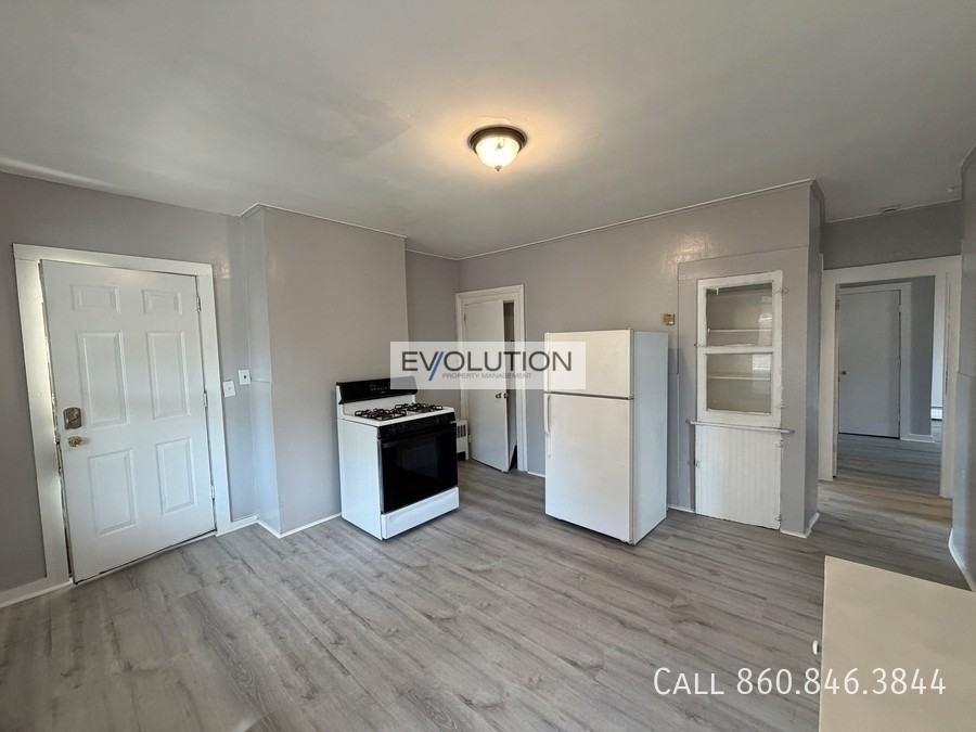 46 Green St Apt 2f - Photo 5 of 14