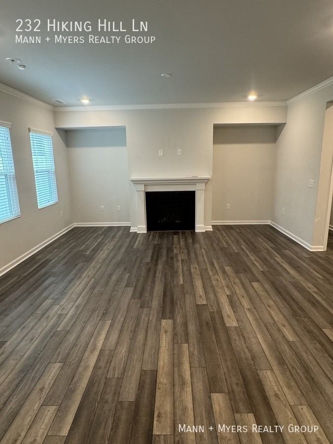 232 Hiking Hill Ln - Photo 4 of 16