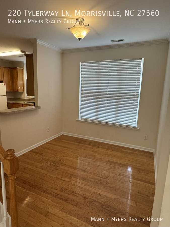 220 Tylerway Ln - Photo 5 of 14