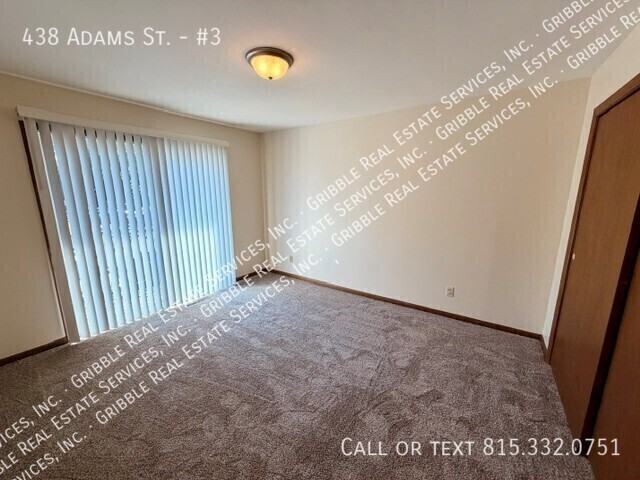 438 Adams St #3 - Photo 7 of 21