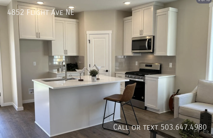 4852 Flight Ave Ne - Photo 2 of 8