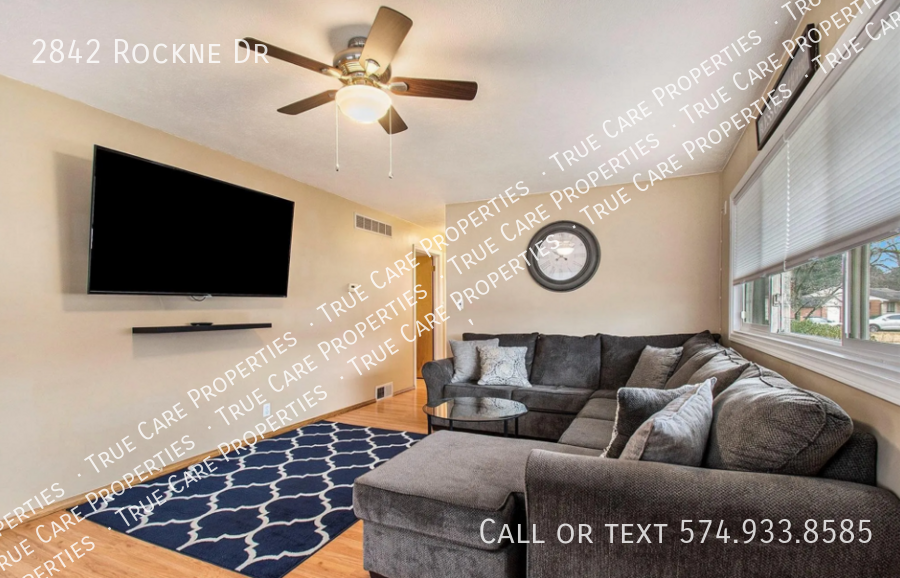 2842 Rockne Dr - Photo 4 of 25