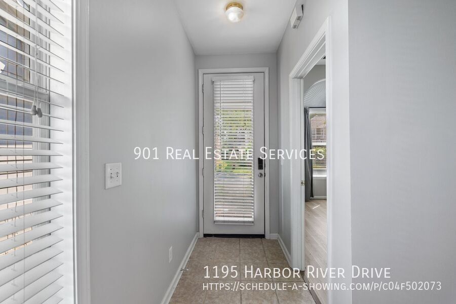 1195 Harbor River Dr - Photo 5 of 31