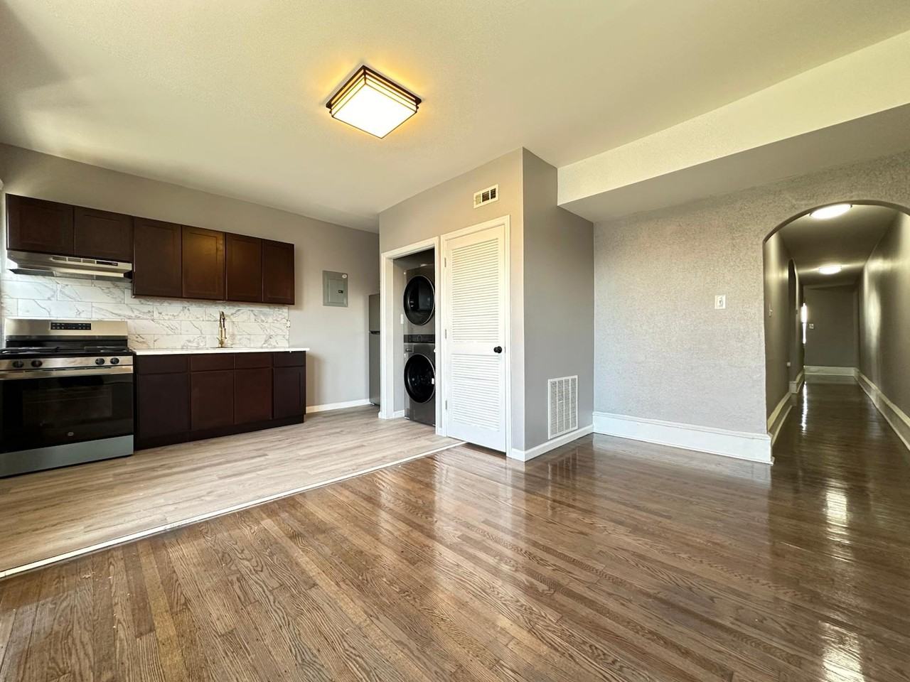 114 S 54th St #B - Photo 3 of 8