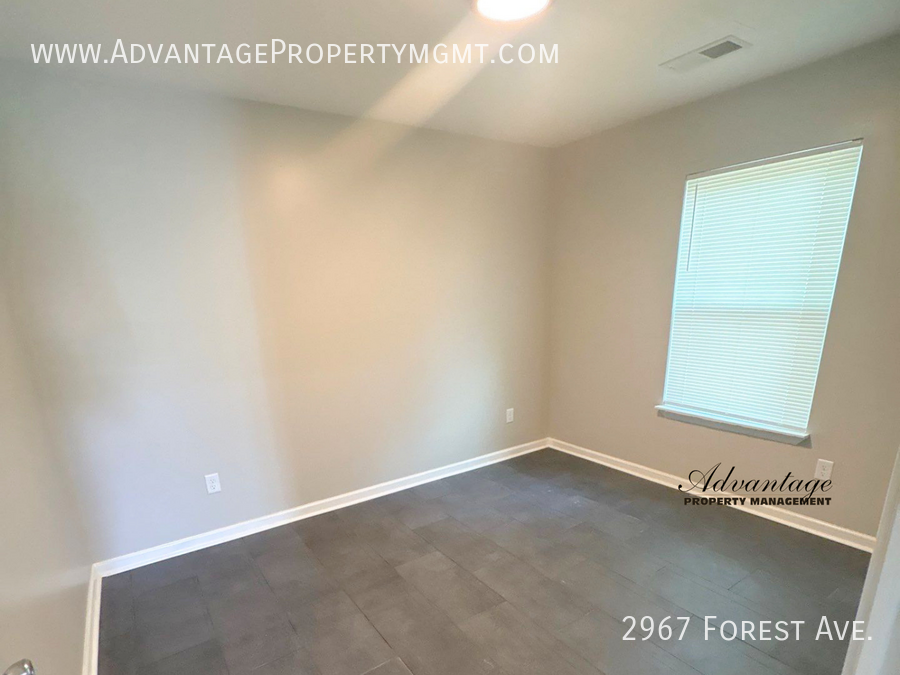 2967 Forest Ave - Photo 6 of 23
