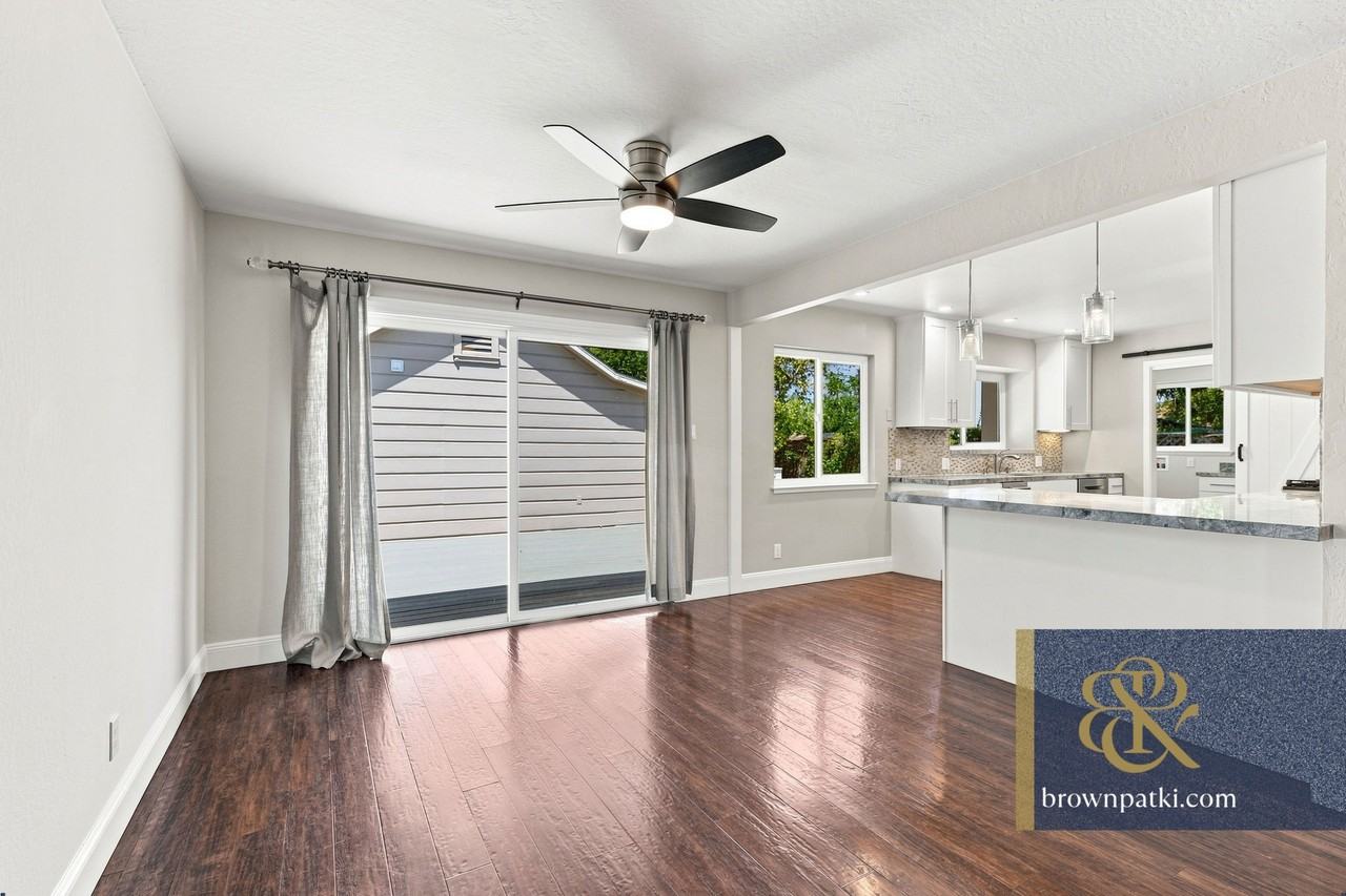1042 Madison Ave - Photo 5 of 22