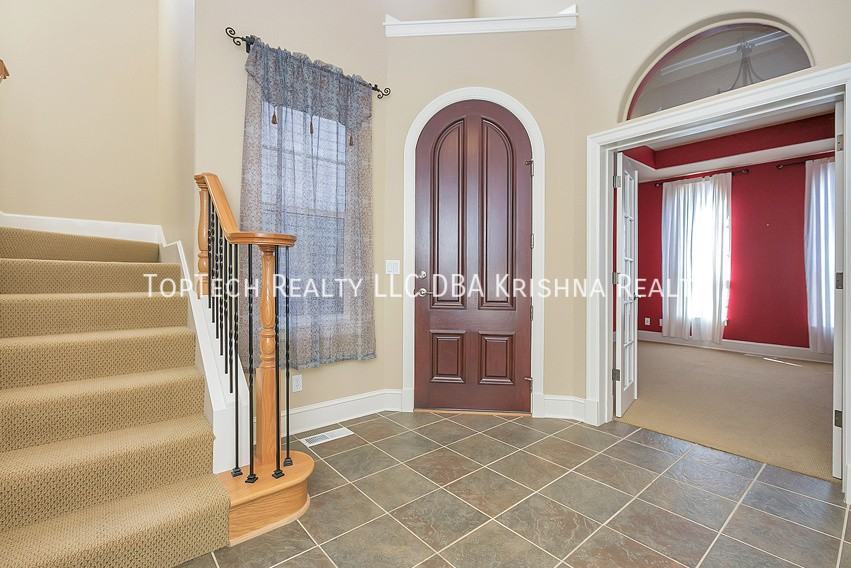 12649 Nw Bayonne Ln - Photo 5 of 19