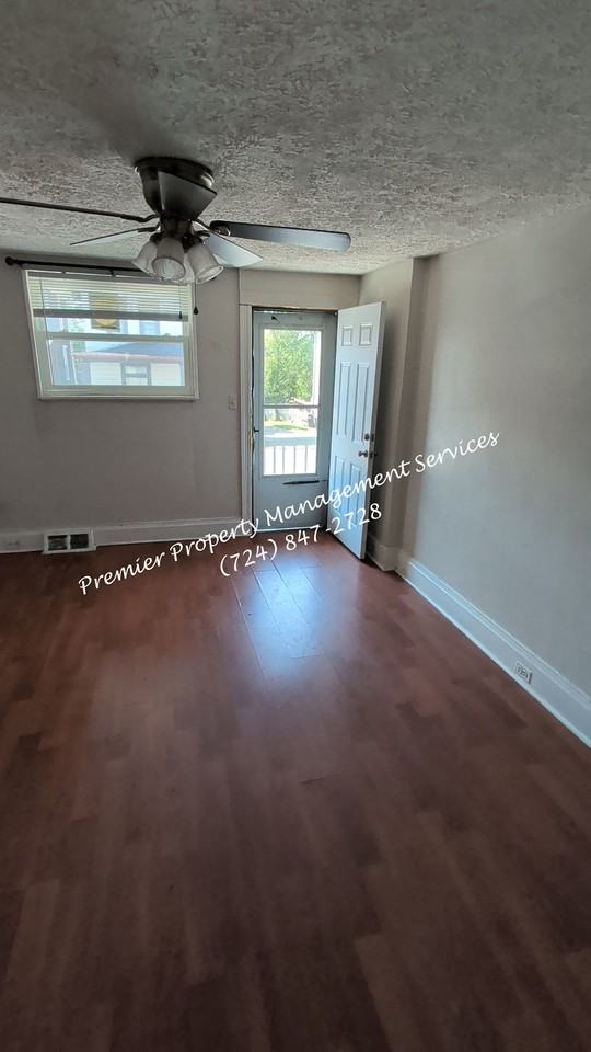 532 Jackson Street - Photo 3 of 10