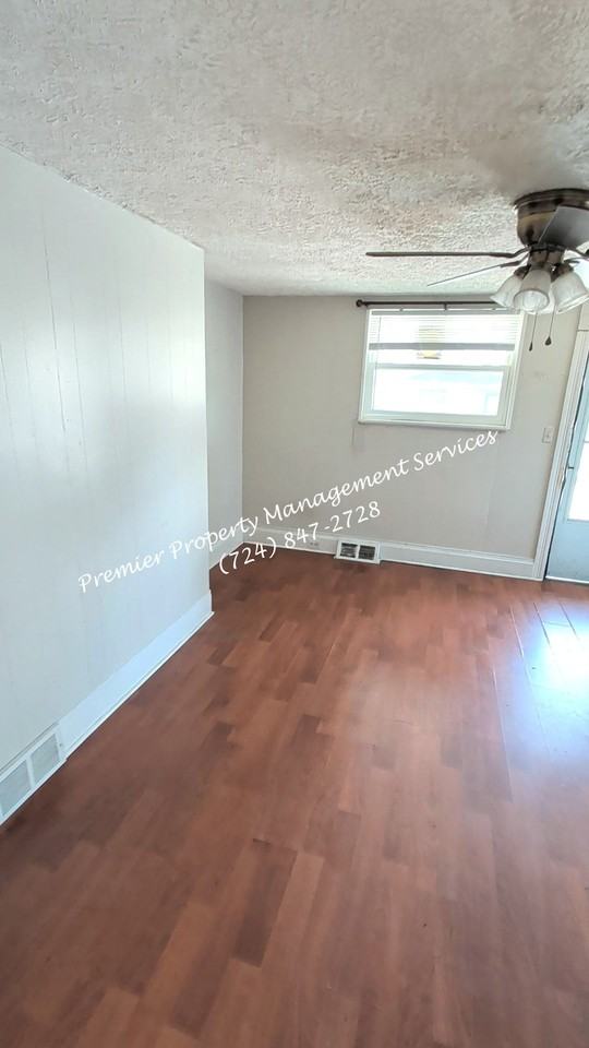 532 Jackson Street - Photo 4 of 10