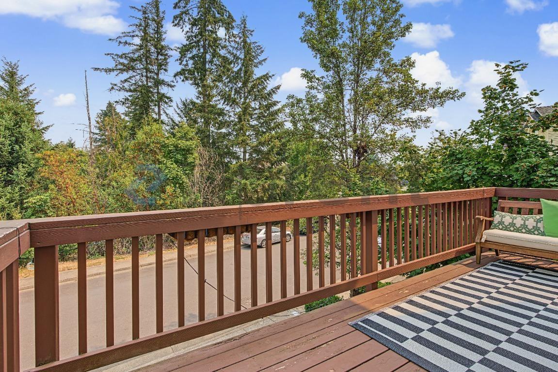 18052 Sw Loxley Dr - Photo 6 of 27