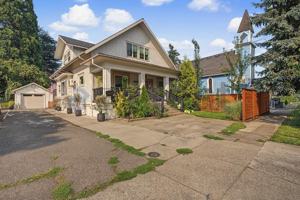 featured image of 185 E Lincoln St