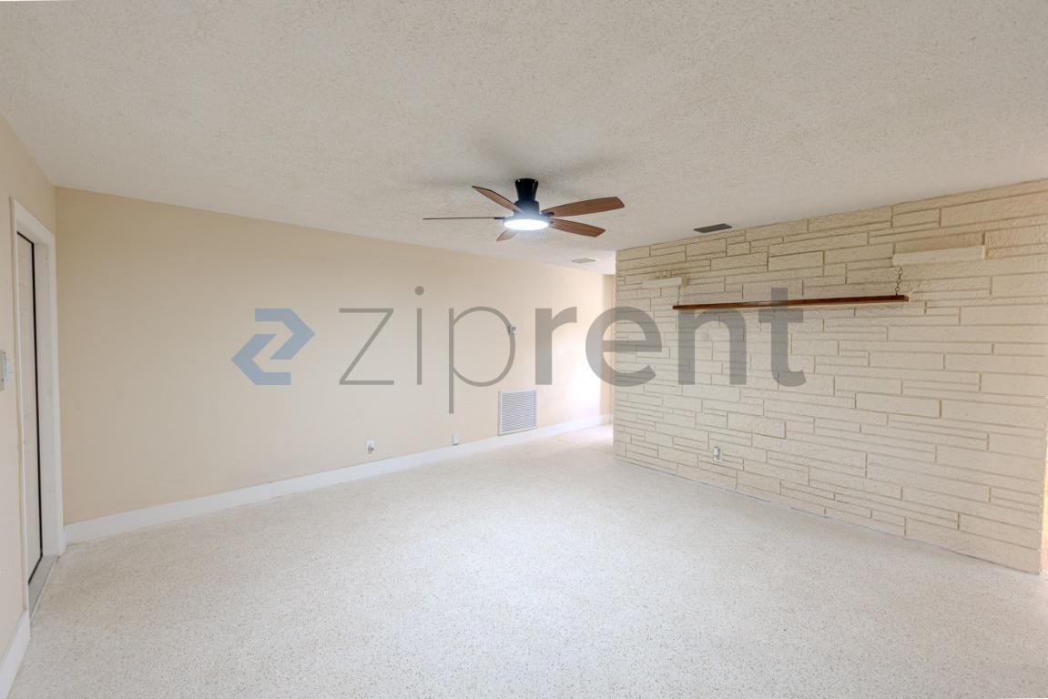 5348 Ne 1st Ter - Photo 7 of 28