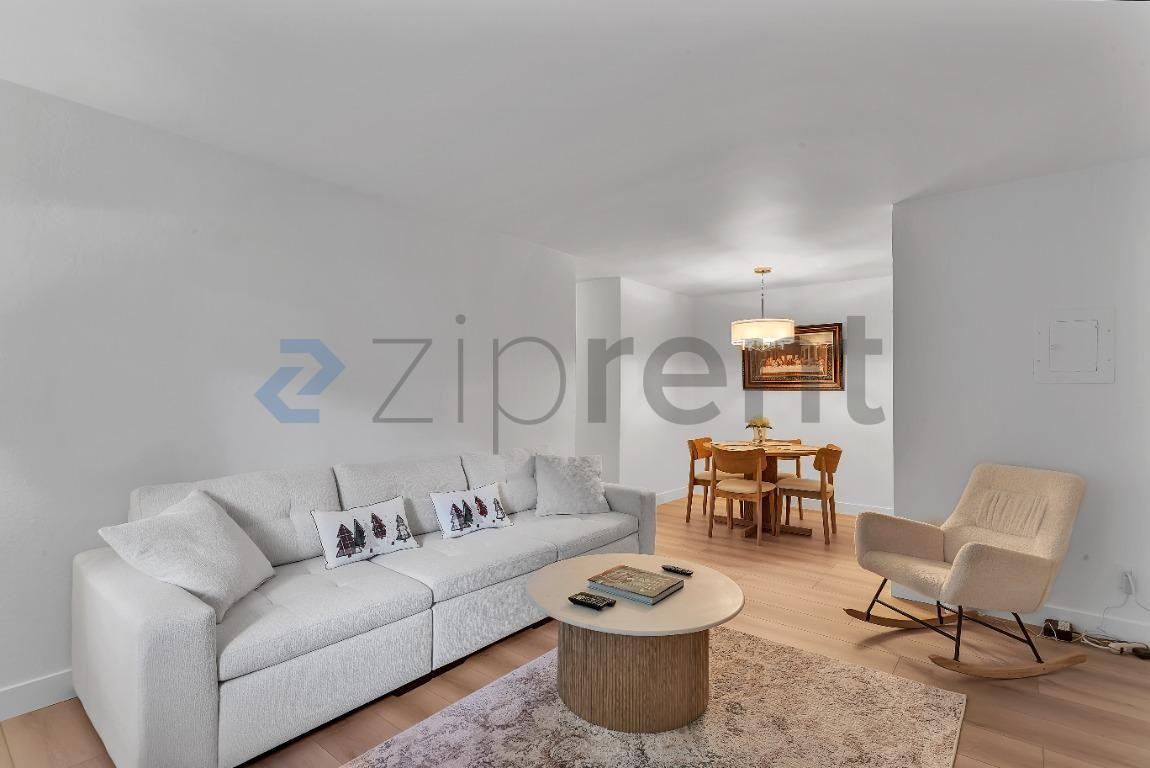 415 Piccadilly Pl #3 - Photo 4 of 23