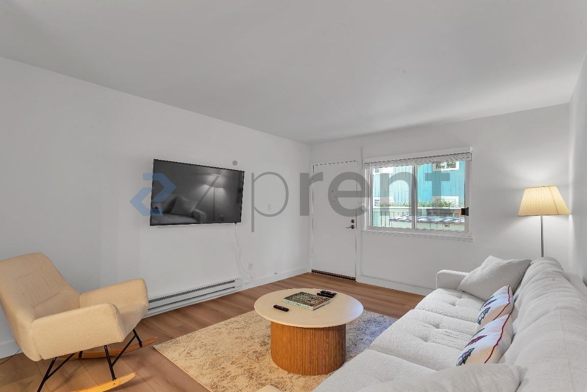 415 Piccadilly Pl #3 - Photo 6 of 23