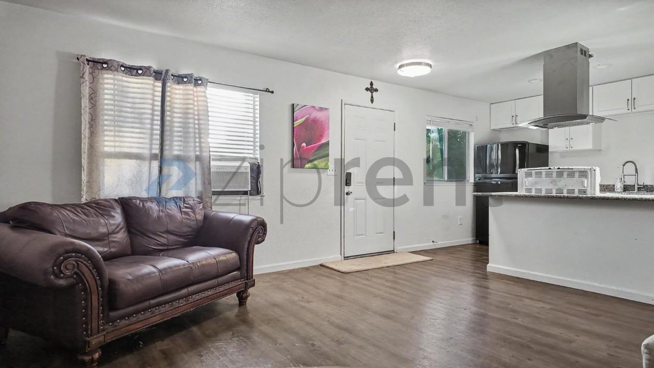 203 Lualan Ln #D