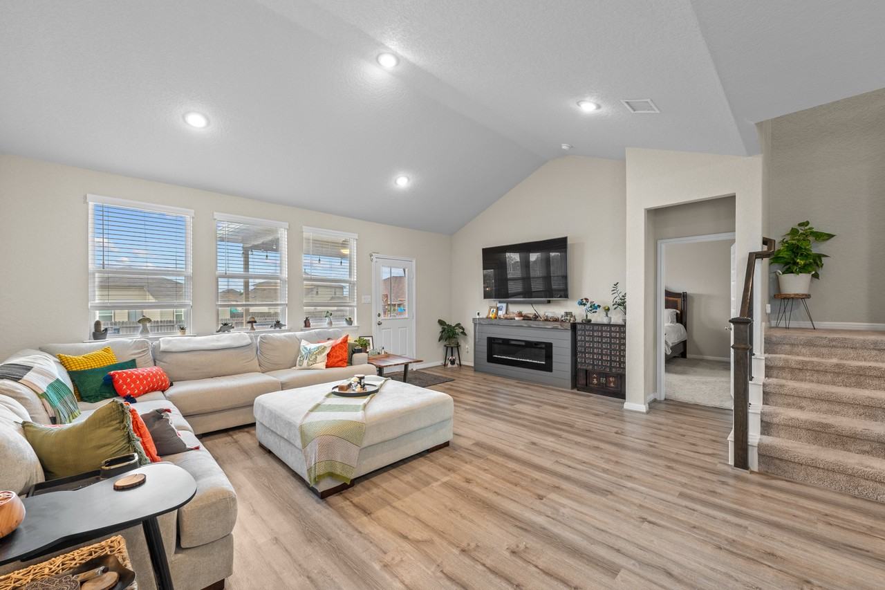10330 Luneville Ln #1 - Photo 4 of 10
